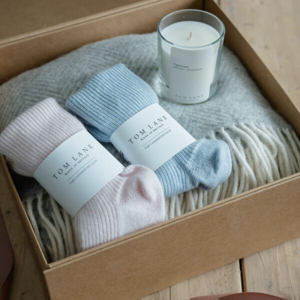 Cashmere cosy gift box