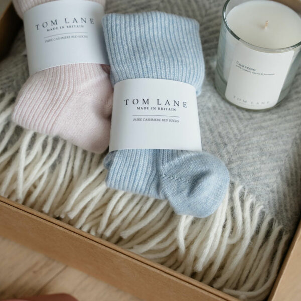 Cashmere cosy gift box