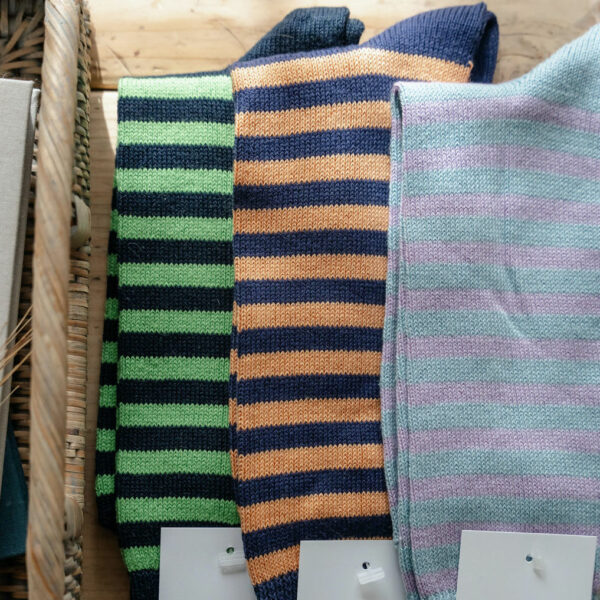 Pea & Navy cotton socks